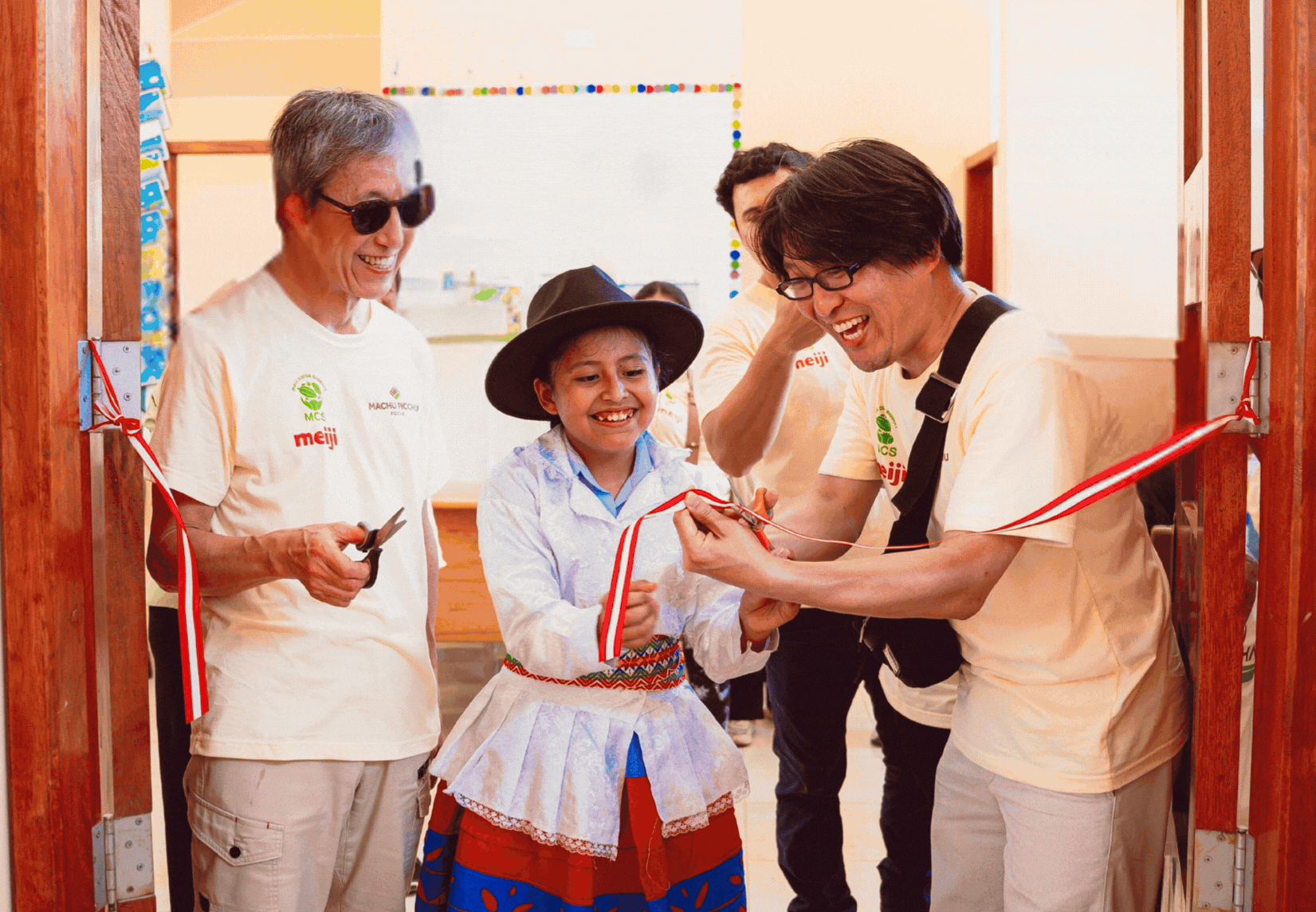 Ñawinchay Library - Selva de Oro